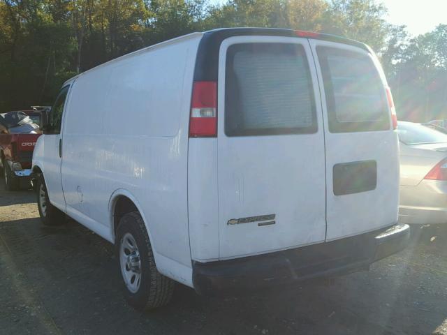 1GCSGAFX7C1150572 - 2012 CHEVROLET EXPRESS G1 WHITE photo 3