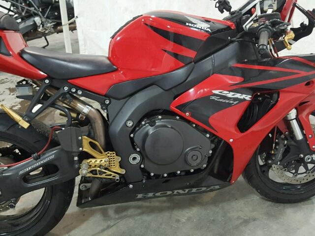 JH2SC57017M300465 - 2007 HONDA CBR1000 RR RED photo 7