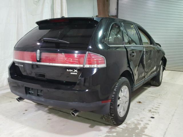 2LMDU88C77BJ19000 - 2007 LINCOLN MKX BLACK photo 4