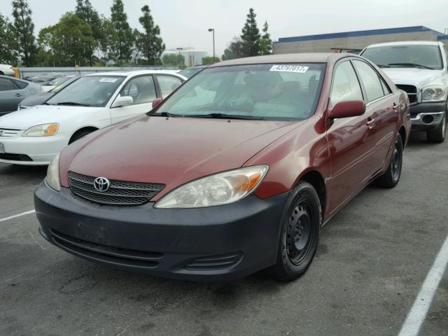 4T1BE32K54U353533 - 2004 TOYOTA CAMRY LE RED photo 2