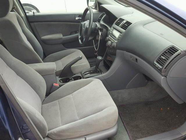 1HGCM56304A114923 - 2004 HONDA ACCORD LX BLUE photo 5