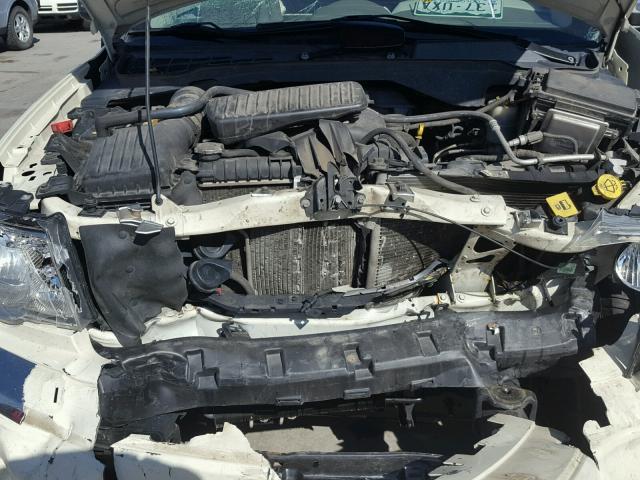 1A8HW58238F143157 - 2008 CHRYSLER ASPEN LIMI 白色 照片 7