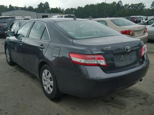 4T1BF3EK3BU126959 - 2011 TOYOTA CAMRY BASE CHARCOAL photo 3