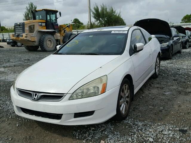 1HGCM826X6A008998 - 2006 HONDA ACCORD WHITE photo 2