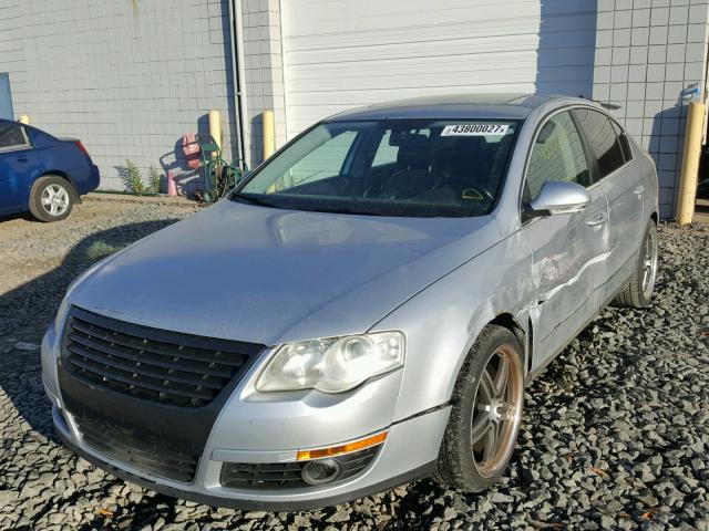 WVWHK73C17E014899 - 2007 VOLKSWAGEN PASSAT SILVER photo 2