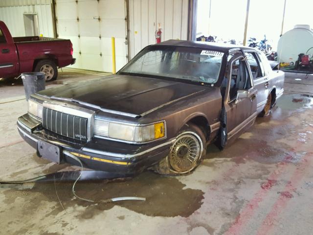 1LNCM81W9MY702596 - 1991 LINCOLN TOWN CAR E BLACK photo 2