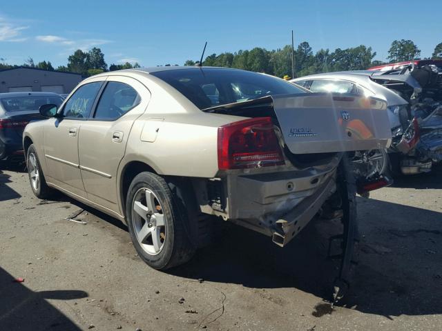 2B3LA43G98H181733 - 2008 DODGE CHARGER GOLD photo 3