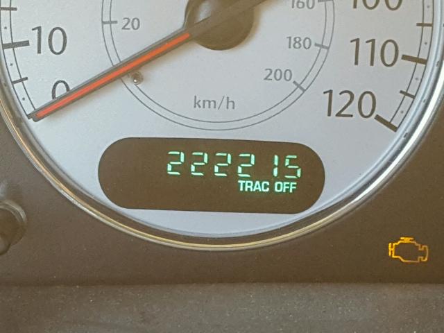 2C8GP64L25R518382 - 2005 CHRYSLER TOWN & COU WHITE photo 8