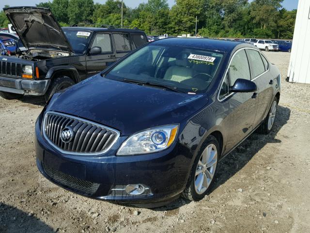 1G4PR5SK5F4171744 - 2015 BUICK VERANO CON BLUE photo 2