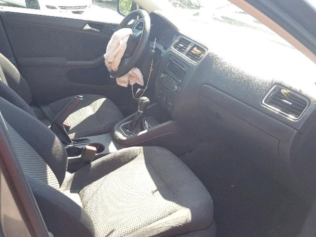 3VW1K7AJ0CM382298 - 2012 VOLKSWAGEN JETTA BASE 灰色 照片 5