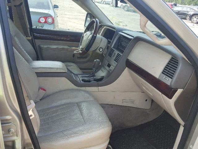 5LMEU88H14ZJ13517 - 2004 LINCOLN AVIATOR 棕色 照片 5