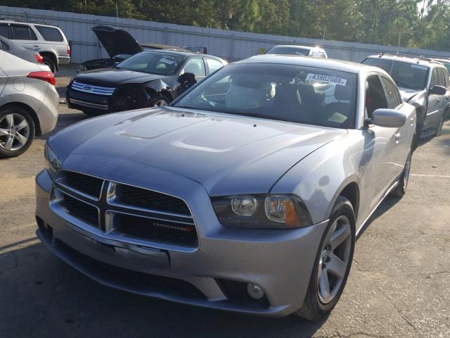 2C3CDXAT1EH348657 - 2014 DODGE CHARGER PO GRAY photo 2