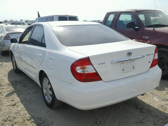 JTDBF30K820011146 - 2002 TOYOTA CAMRY LE 白色 照片 3