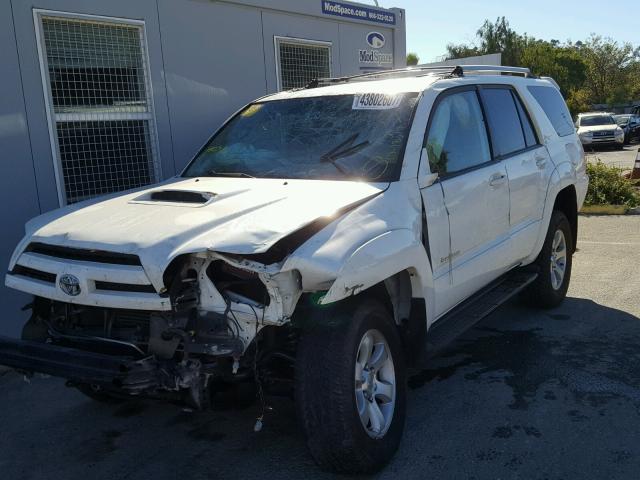 JTEBT14R440044406 - 2004 TOYOTA 4RUNNER SR WHITE photo 2