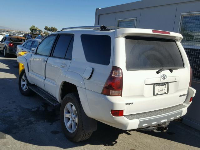 JTEBT14R440044406 - 2004 TOYOTA 4RUNNER SR WHITE photo 3