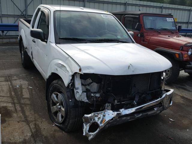 1N6AD0CW8BC415817 - 2011 NISSAN FRONTIER S WHITE photo 1