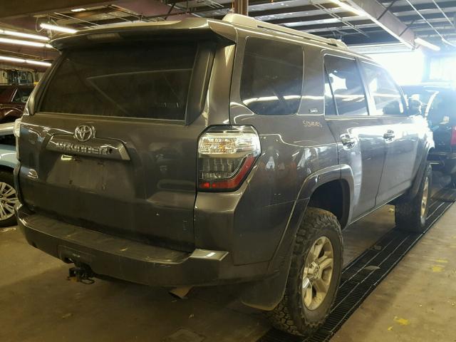 JTEBU5JR4G5290632 - 2016 TOYOTA 4RUNNER GRAY photo 4