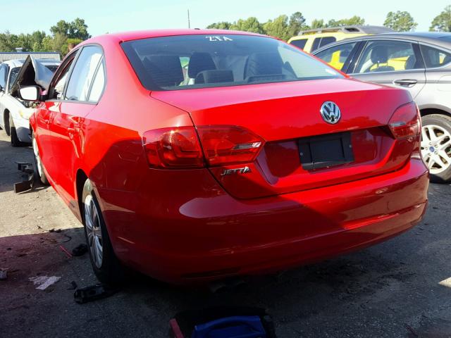 3VW2K7AJ4EM226174 - 2014 VOLKSWAGEN JETTA BASE RED photo 3