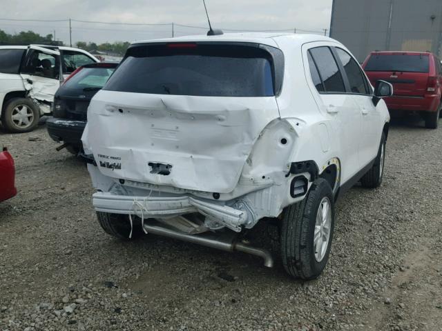 KL7CJNSB4HB102811 - 2017 CHEVROLET TRAX LS WHITE photo 4