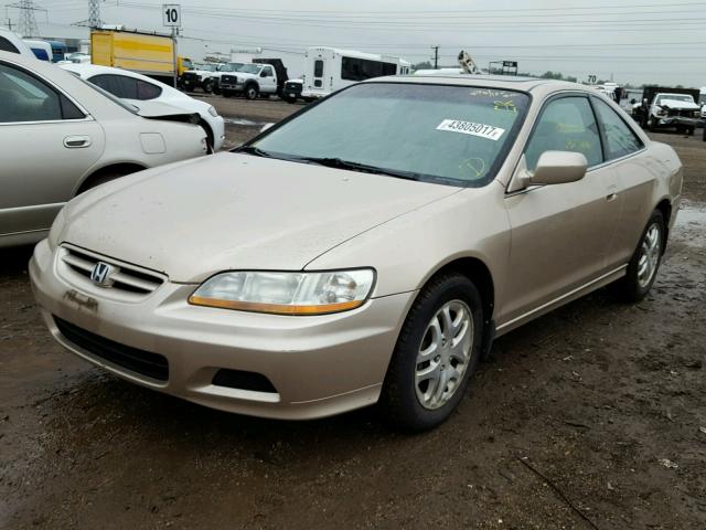 1HGCG22572A000847 - 2002 HONDA ACCORD GOLD photo 2