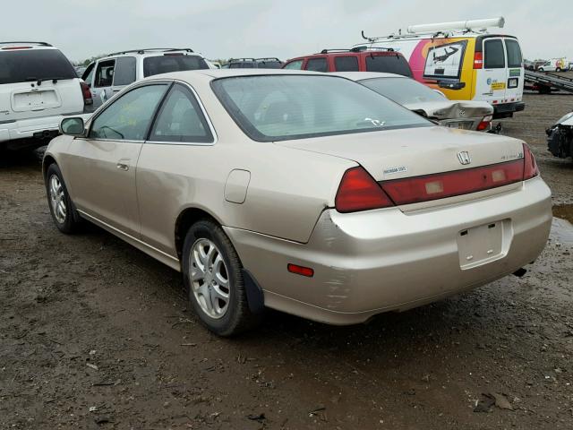 1HGCG22572A000847 - 2002 HONDA ACCORD GOLD photo 3