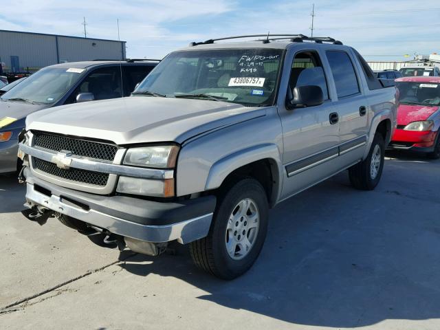 3GNEC12Z15G203729 - 2005 CHEVROLET AVALANCHE GOLD photo 2