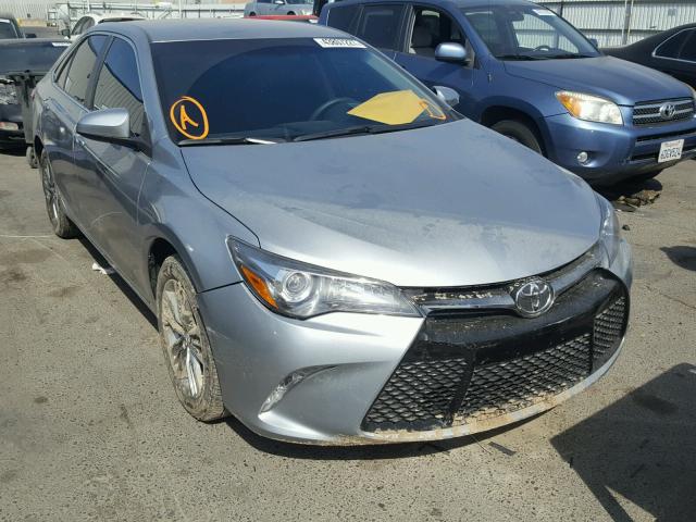 4T1BF1FK5HU315009 - 2017 TOYOTA CAMRY LE SILVER photo 1