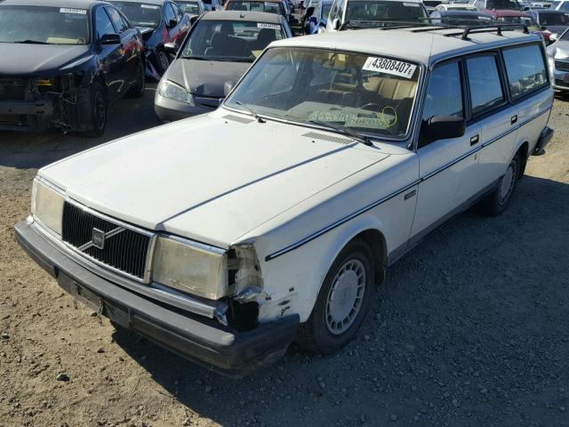 YV1AX885XG1678610 - 1986 VOLVO 245 DL WHITE photo 2