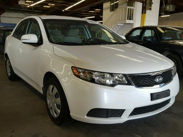 KNAFU4A2XD5723334 - 2013 KIA FORTE WHITE photo 1