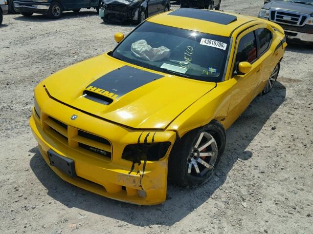 2B3LA73W17H653009 - 2007 DODGE CHARGER SR YELLOW photo 2