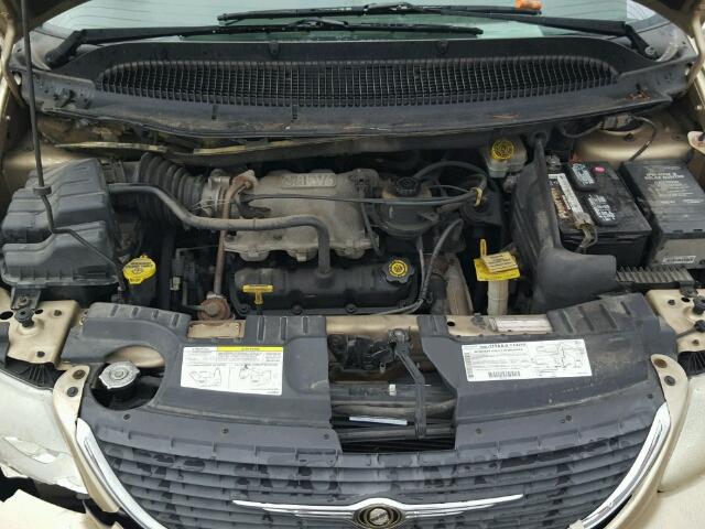 2C8GP64L91R241045 - 2001 CHRYSLER TOWN & COU GOLD photo 7