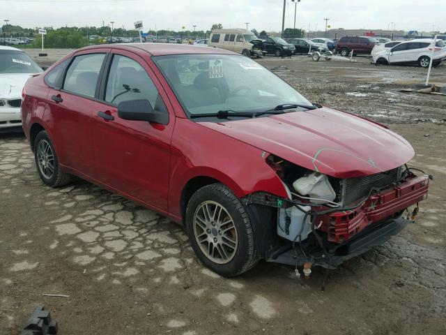 1FAHP3FN7AW274206 - 2010 FORD FOCUS RED photo 1