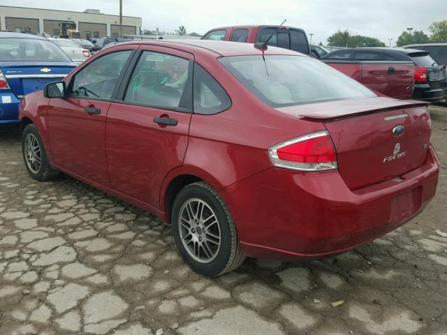 1FAHP3FN7AW274206 - 2010 FORD FOCUS RED photo 3