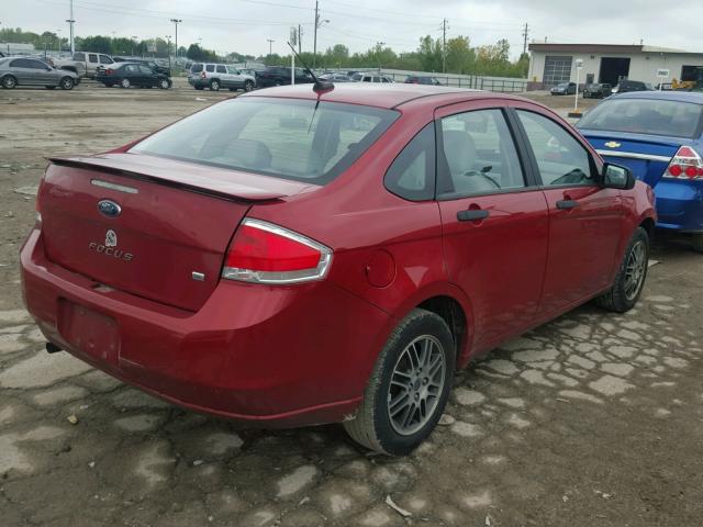 1FAHP3FN7AW274206 - 2010 FORD FOCUS RED photo 4