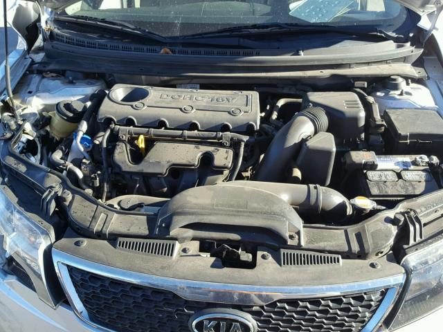 KNAFU4A23B5353700 - 2011 KIA FORTE EX SILVER photo 7