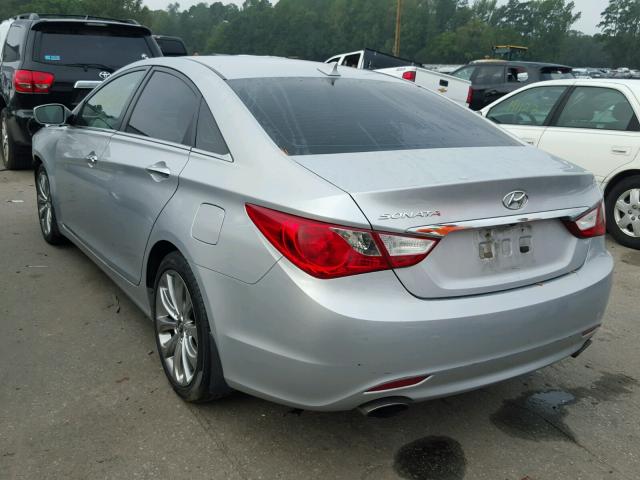 5NPEC4AC2CH386151 - 2012 HYUNDAI SONATA SE SILVER photo 3