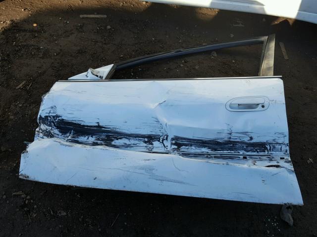 1HGCG1650YA022072 - 2000 HONDA ACCORD WHITE photo 9