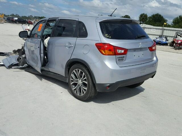 JA4AP3AU7GZ057279 - 2016 MITSUBISHI OUTLANDER SILVER photo 3