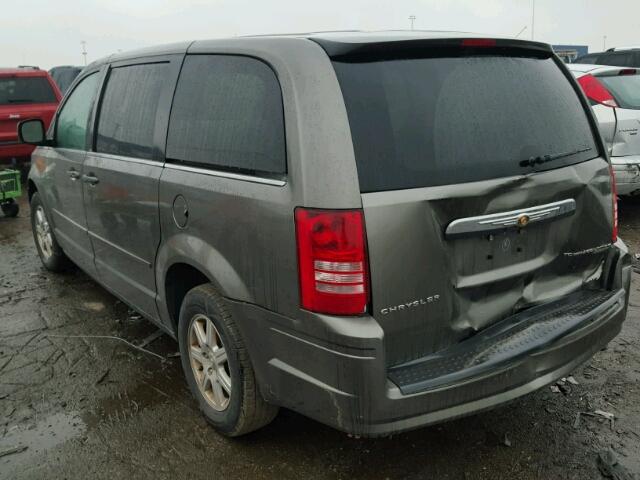 2A4RR2D18AR391444 - 2010 CHRYSLER TOWN & COU GRAY photo 3