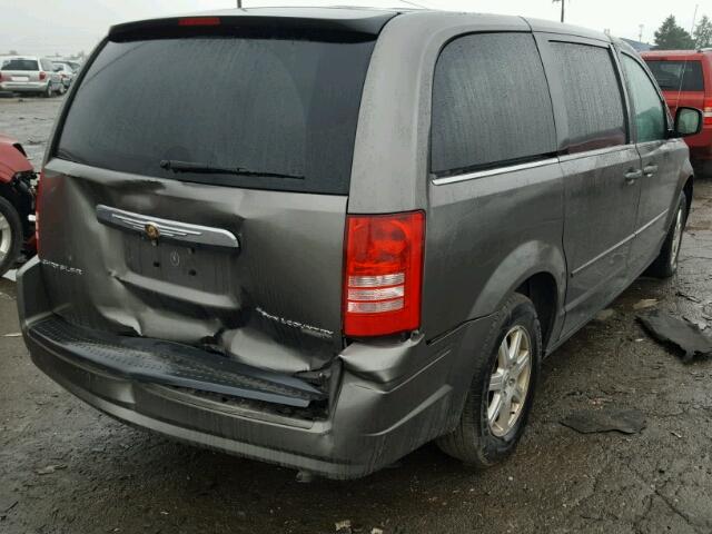 2A4RR2D18AR391444 - 2010 CHRYSLER TOWN & COU GRAY photo 4