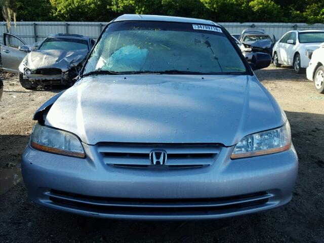 1HGCF86681A100091 - 2001 HONDA ACCORD VAL SILVER photo 10