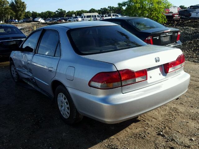 1HGCF86681A100091 - 2001 HONDA ACCORD VAL SILVER photo 3