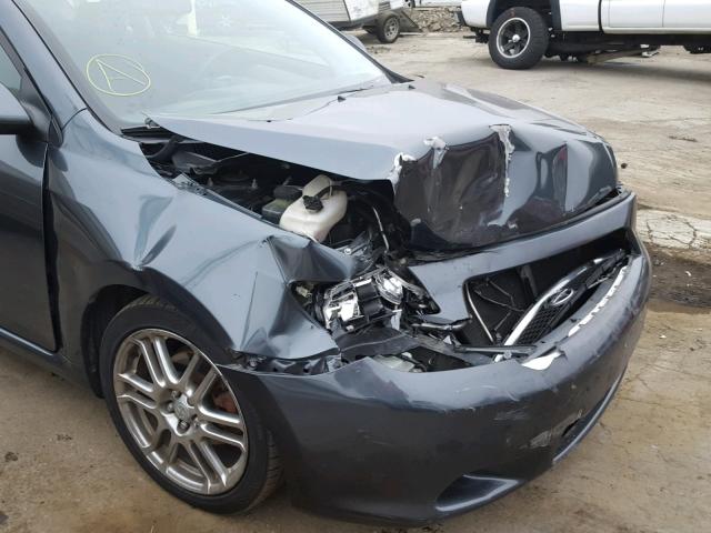 JTKDE177050045239 - 2005 TOYOTA SCION TC 灰色 照片 9