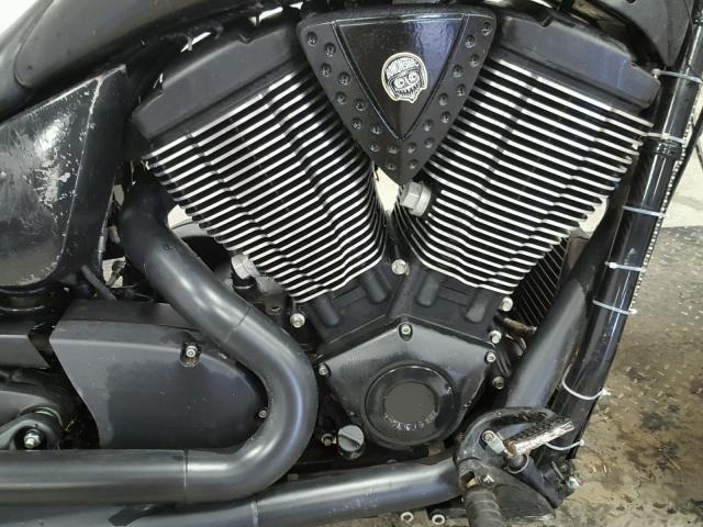 5VPLB36N2G3055491 - 2016 VICTORY MOTORCYCLES GUNNER Boz foto 5