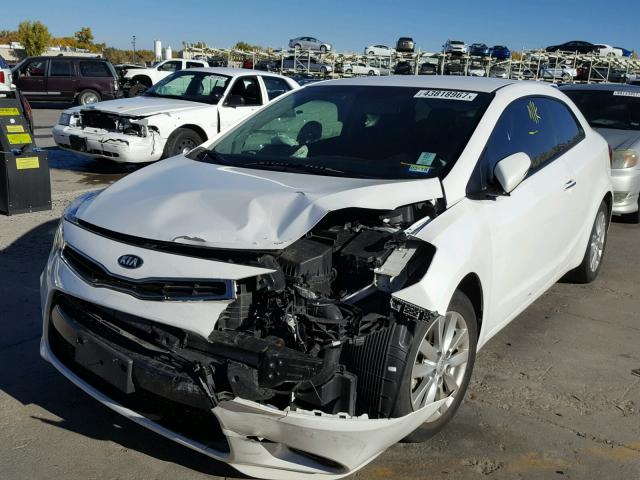 KNAFX6A81E5235348 - 2014 KIA FORTE EX WHITE photo 2