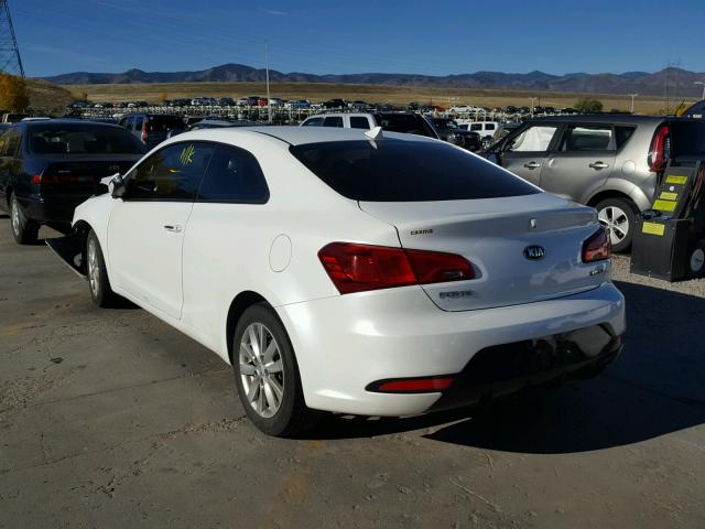 KNAFX6A81E5235348 - 2014 KIA FORTE EX WHITE photo 3