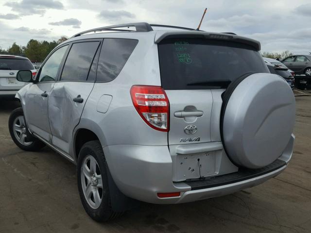 2T3BF4DV0CW209467 - 2012 TOYOTA RAV4 银色 照片 3