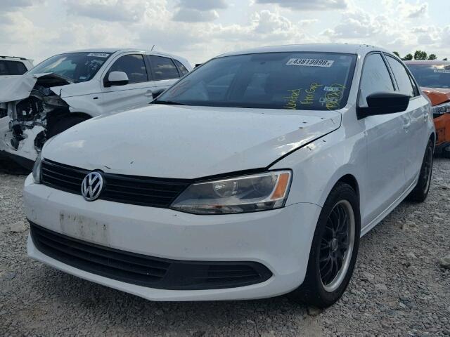 3VW2K7AJ7EM308724 - 2014 VOLKSWAGEN JETTA BASE Սպիտակ լուսանկար 2
