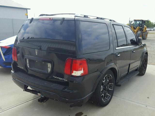 5LMFU28R34LJ28758 - 2004 LINCOLN NAVIGATOR BLACK photo 4