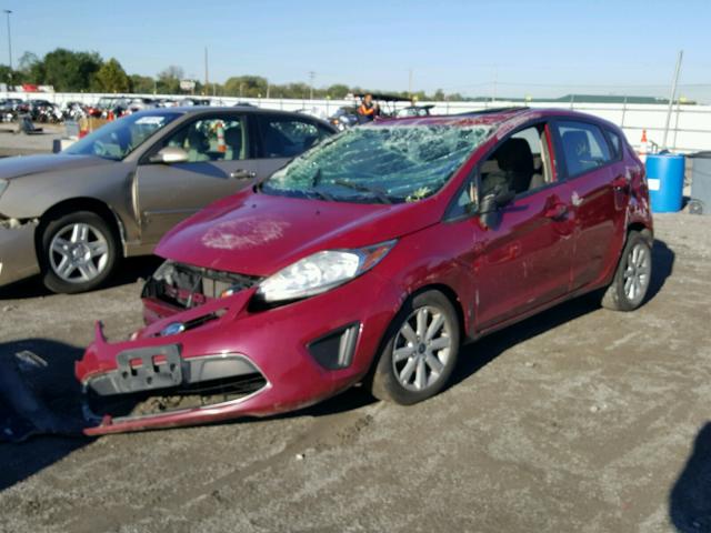 3FADP4EJ3BM159820 - 2011 FORD FIESTA SE RED photo 2